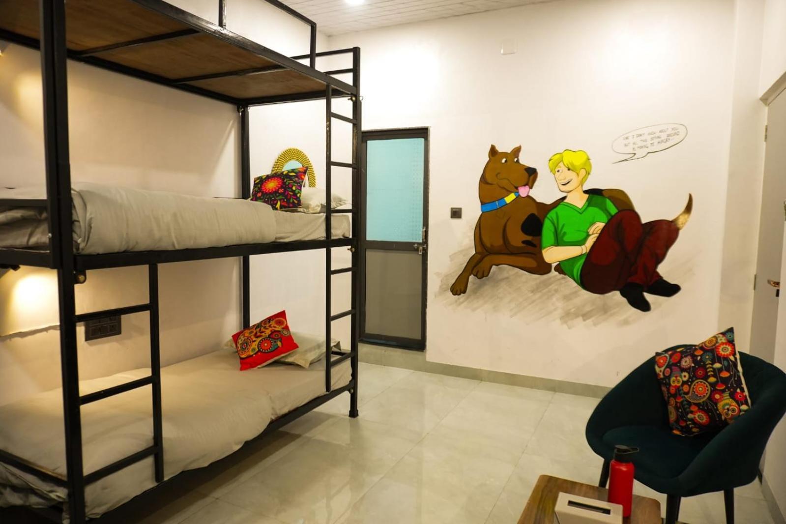 ホテル Funky Backpackers ウダイプル エクステリア 写真
